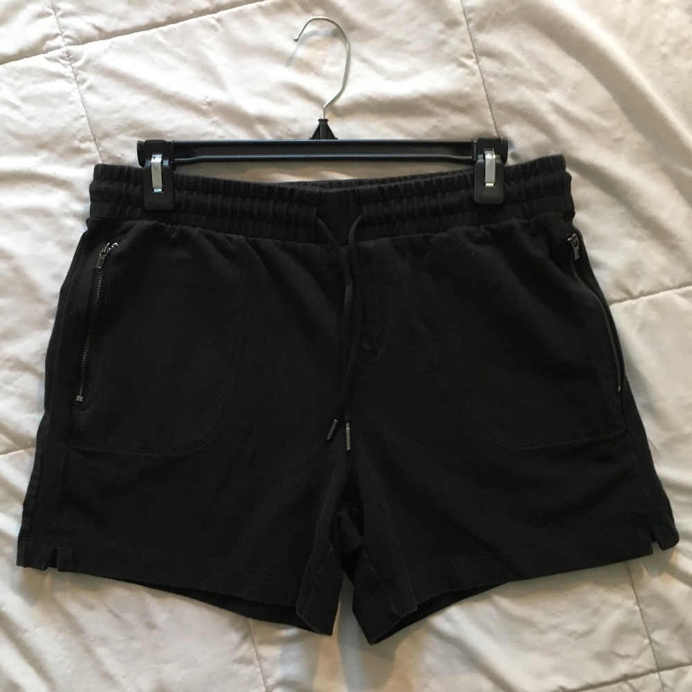 Athletics Works Shorts, zippered pockets